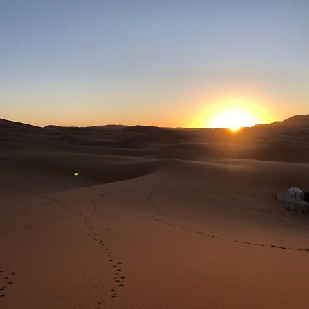 Hotel Erg Chebbi Starlight Camp Merzouga Exterior foto